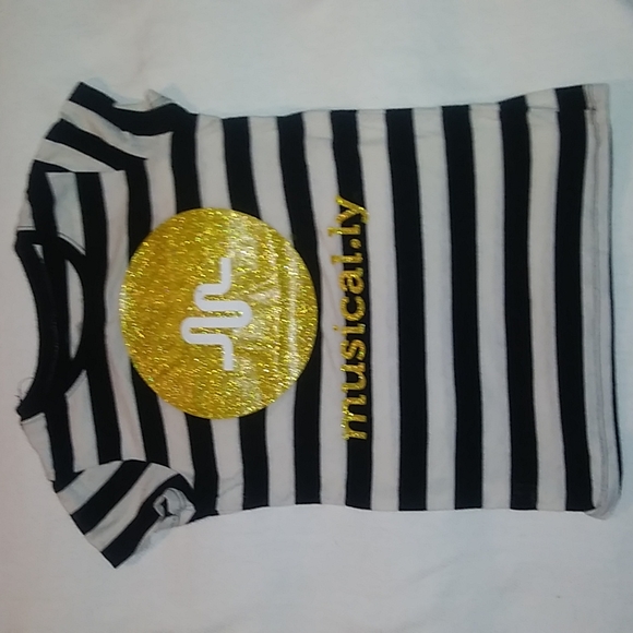 Musical.ly Striped shirt - Picture 1 of 2